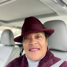 My great grandfather, Morris (Moshe) Blatt, has always been a mystery. He  passed away when my grandfather, Sol Blatt, was only four years old, and  his family, according to family lore, didn't