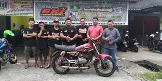 Motor rx king cobra mempunyai mesin dengan tenaga 185. Oprek Mesin Yamaha Rx King Di Bkj Cukup Rp 3 Juta Bisa Terbang Otomotif Tempo Co