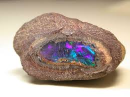 Minerals Colored By Physical Processes Crystals Minerals And Gemstones Rocks And Crystals