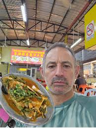 Another major step towards my Malaysianisation happened yesterday. I have  always been somewhat "freaked out" when I see my Malaysian friends tucking  into a fish head.....that part of the fish just… |