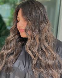 Doris Gonzalez (@dorisandmane) • Instagram photos and videos