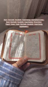 Locksreen Wallpaper Aesthetic Words Follow Me On Instagram Anisaestiyana Di 2020 Kitab Allah Motivasi Kutipan Pelajaran Hidup