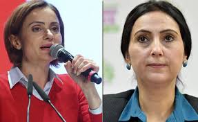 Canan kaftancıoğlu, 3 şubat 1972 tarihinde ordu'nun mesudiye i̇lçesi'ne bağlı çiftlik sarıca köyü'nde dünyaya geldi. Canan Kaftancioglu Yuksekdag In Sesi Hala Kulaklarimda