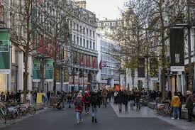 Op dit moment heeft nog niemand een beoordeling geplaatst in meer, ben jij de eerste? Antwerpen Telt Voor Het Eerst Meer Inwoners Met Dan Zonder M Antwerpen De Standaard Mobile