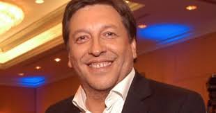 Sin embargo, un momento que llamó la atención fue cuando el ministro de salud tuvo tos mientras hablaba, lo que provocó una curiosa reacción en julio césar. Tras Siete Meses Animador De Chilevision Se Reconcilia Con Su Pareja El Observatodo Cl Noticias De La Serena Y Coquimbo