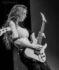 Courtney cox guitarist nude