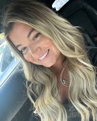 Hannah Wing Chico Hairstylist (@hannahwingstudios) · Chico, CA