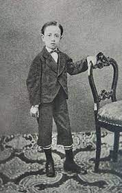 Gabriele d'annunzio was born on march 12, 1863 in pescara, abruzzi e molise, italy as gaetano rapagnetto d'annunzio. Gabriele D Annunzio Wikipedia