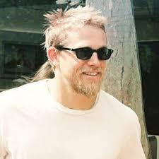 Charlie Hunnam Fans