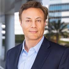 Marcos Bueno Email & Phone Number