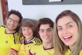 Su nombre completo es maría cristina hurtado álvarez. Hijo De Cristina Hurtado Se Roba El Show En Redes Sociales 15 Minutos
