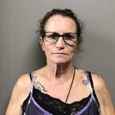 Cosette Hamilton's Instagram, Twitter & Facebook