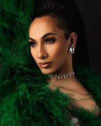 Teresa Larue's Instagram, Twitter & Facebook