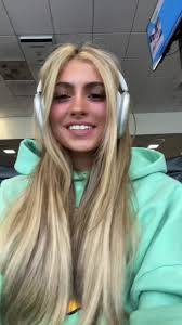 Alexandra Macaluso's Instagram, Twitter & Facebook