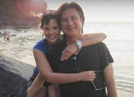 Henry's father, colin richard cavill, a stockbroker, is of english origin (born in chester, england). What S Steve Perry Done In All The Years Since He Left The Band Journey Quora