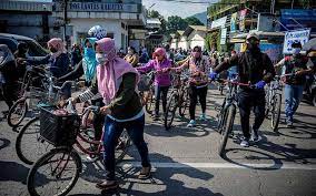 Caea order dari kahatex / soal 6 karyawan pt kahat. Dilema Perusahaan Saat Covid 19 Rekrut Atau Phk Ekonomi Bisnis Com