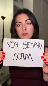 Ecco il mio messaggio in occasione della giornata internazionale della  disabilità. Un breve quadro completo sul modo in cui vivo la mia sordità ❤️  e tu, cosa ne pensi? Scrivilo nei commenti ⤵️, ...
