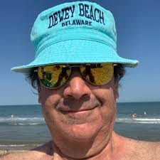 Dewey Walling (@DewpubDewey)