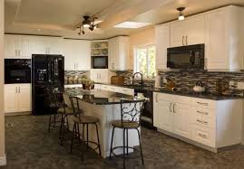 Pin By Jacklyn Jamison On Beautiful Kitchen Black Appliances Kitchen White Cabinets Black Appliances White Kitchen Black Appliances