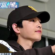 نيااااااااااالو 🥹 #songjoongki #송중기 #fyp #korean #جونقكي #seoul  #katylouisesaunders #كاتي #جونغكي #kdrama