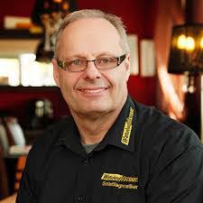 Marcus Hopp's Instagram, Twitter & Facebook