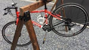 100均diy 簡単おしゃれな 正月飾り しめ縄リースの作り方 ダイソーの紙紐でわら要らずなのに本物みたい all100均材料で手作り 雪見日和 お正月 飾り しめ縄 リース リースの作り方