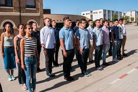 Tres años lleva de vida la academia general militar, y su esplendoroso sol se acerca ya al ocaso. Ejercito De Tierra