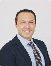 Debbie Heinze's Instagram, Twitter & Facebook