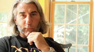 This #TBT, we're throwin' back to those totally awesome 80s, which gave us  a host of influential alumni. From fine dining to food television, and  everything in between, these alumni were game-changers