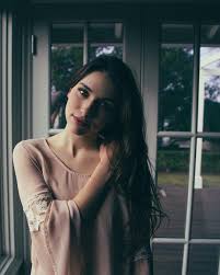 Now she is a professional actress in united states. Grace Fulton Dceuboners