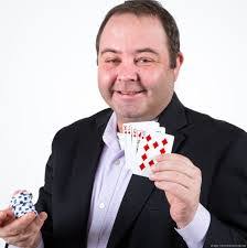 Andrew Cagle's Instagram, Twitter & Facebook