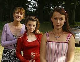 Tous les épisodes de la saison 3 de my hero academia sont disponibles gratuitement pendant un an sur adn ! Episode Le Secret De Lulu S03e01 Famille D Accueil Saison 3