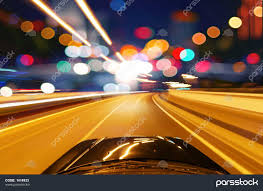ماشین در جاده با تاری حرکت پس زمینه عکس 1418822 : پارس استاک - شاتر استوک  پارسی