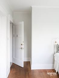 The Bedroom Is Painted White Paint Colors Sherwin Williams White White Walls