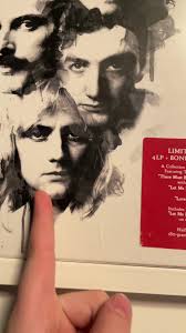 Freddie Mercury Claws