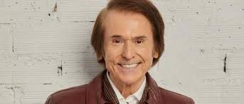 Preocupación por el estado de salud de Raphael: el cantante cancela todos  sus conciertos