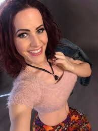 Actress and model seeking headshots in Idaho Falls