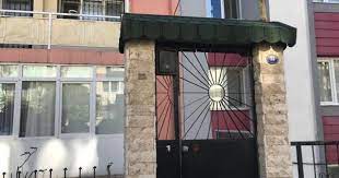 kizilay mah 512 sk da 2 1 full tadilatli satilik daire hurriyet emlak ta izmir bornova kizilay emlakcidan satilik 110 m2 2 1 kartonpiyer betonarme dusakabi n
