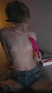 Raffaela Raab (diewildeveganerin) masturbaiting with dildo | Free Celebrity  Porn Photo