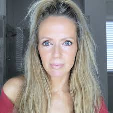 Glowbar/Spray Tans by Allyson Moody