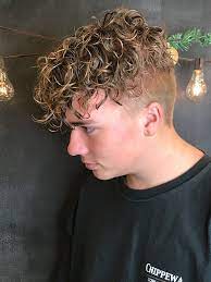 Pin By Crystal Kemp On Jennifer Scott Curly Hair Men Boys Haircuts Curly Hair Wavy Perm Short Hair