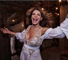 Elba ramalho é uma cantora e atriz brasileira. O Carnaval De Elba Ramalho Em 2020 Clickrec