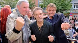 René weller, immer perfekt gestylt, geschäftsmann, eine zeit lang hinter gittern. Macho Man 3 Nurnberger Kult Film Bekommt Fortsetzung Nurnberg Nordbayern