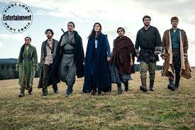 The first novel (and series as a whole) follow an agelessly beautiful aes sedai. Rosamund Pike Is Moiraine In First Look At Amazon S The Wheel Of Time Ew Com