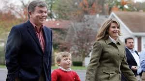 He was first elected to the senate in 2010, having won the election by a margin of 13.6 percentage points. Map Of Sen Roy Blunt S Revolving Door Lobbying Ties Mcclatchy Washington Bureau