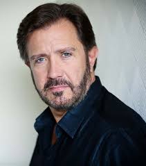 Scénographie Noëlle Ginéfri-Corbel Costumes Claire Schwartz Lumières &  régie générale Gilles Gaudet Production délé