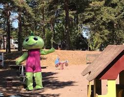 De anwb inspecteert campings door heel europa. I Helgen Ar Det Full Fart Hos Blix Idag First Camp Okno Monsteras Facebook