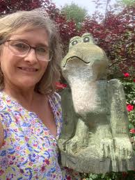 Feeling froggy today. 16” basswood. Loved this carve, so fun.