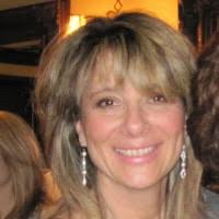 Angela Castello's Instagram, Twitter & Facebook