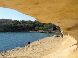 El mago, which is a popular nudist. Portal Vells Picture Of Playa Nudista El Mago Calvia Tripadvisor